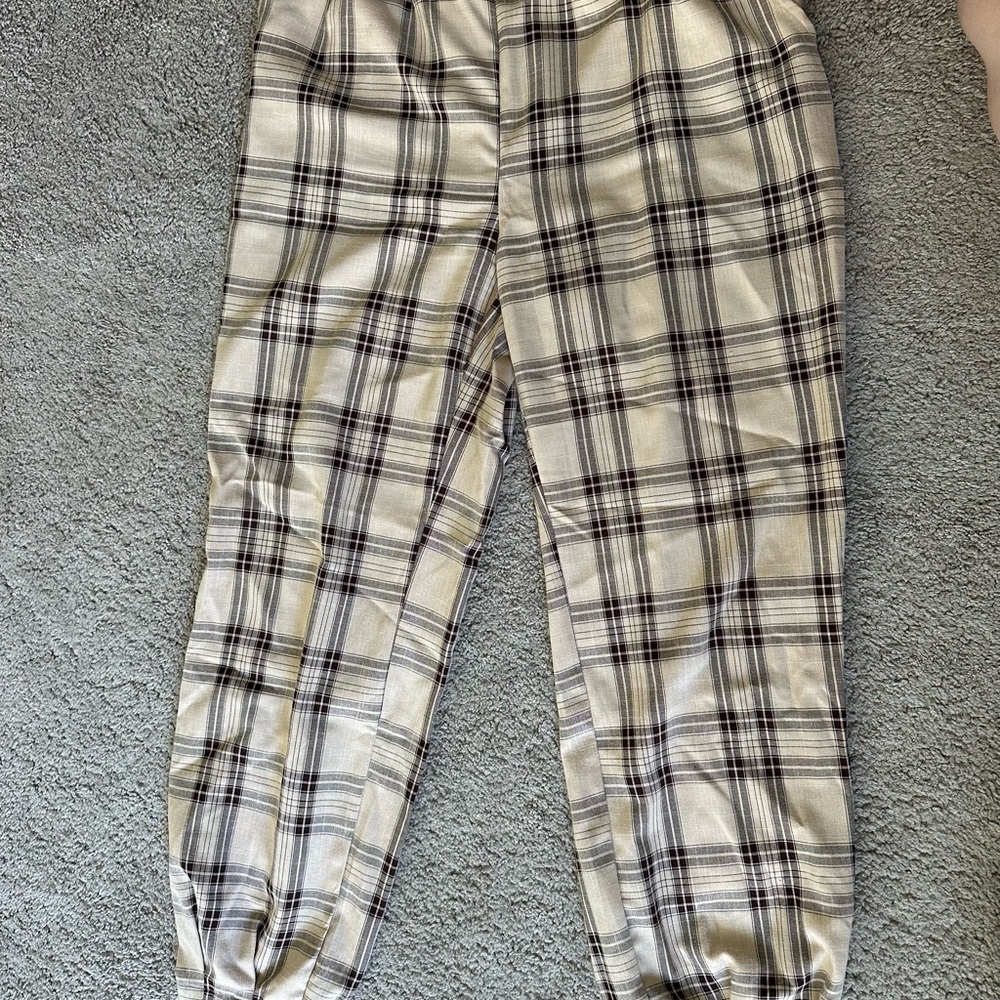 SIZE LARGE Women's Light Brown Plaid Pants